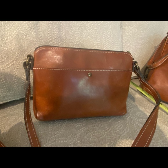 Patricia Nash crossbody - Picture 4 of 5